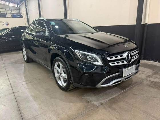 MERCEDES-BENZ GLA 200 1.6 CGI FLEX ADVANCE 7G-DCT